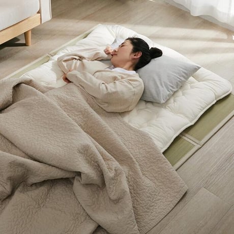 畳 置き畳 折りたたみ い草 天然素材 天然い草 DIY フロア畳 ユニット畳 フローリング畳 カーペット マットマットレス 畳 和室 軽量 空気清浄 保温性 調湿 縁なし リラックス効果