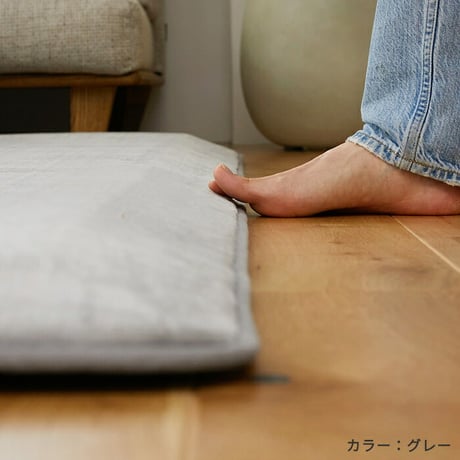 夏ラグ 夏用カーペット 傾斜付き 洗える 2層 ラグ 極厚45mm 厚手 低ホル フランネル 高反発 ウレタン 滑り止め付 オールシーズン フランネルラグ ラグカーペット ラグマット カーペット マ