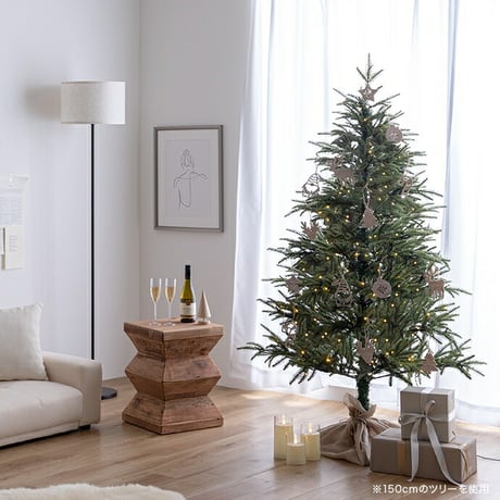 ツリー クリスマスツリー LEDライト付き 150cm ドイツトウヒ ヌードツリー グリーンツリー 電飾付き 150灯 小さい 小さめ ミニ かわいい 可愛い まるで本物 スリム