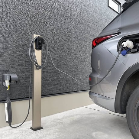 EVｹｰﾌﾞﾙ収納ﾎﾟｰﾙ EV充電 ケーブル収納 スタンド スッキリ収納 屋外設置 防水仕様 簡単設置 耐久性 スマートデザイン 省スペース 盗難防止 安心設計 日本製 高品質 環境配慮