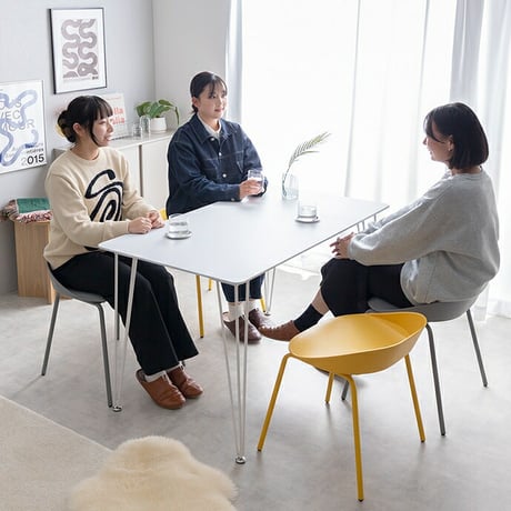 食卓 ダイニングテーブル 4人掛け テーブル 長方形 角形 一枚板 大きい 広い 天板 白脚 シルバー脚 単品 テーブル単体 かわいい ファミリー向け 家族 リビング ダイニング デザイナーズ家具