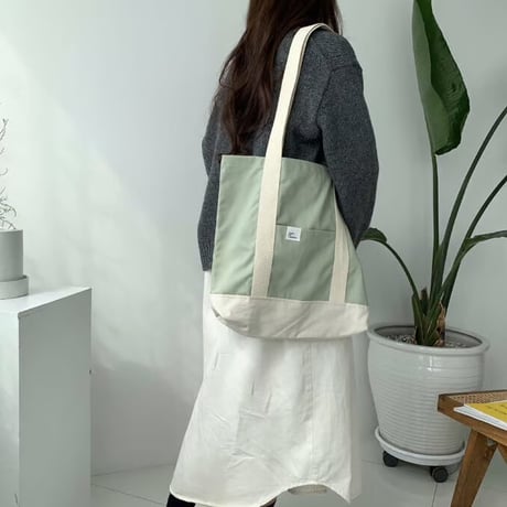 creamy mint tote bag