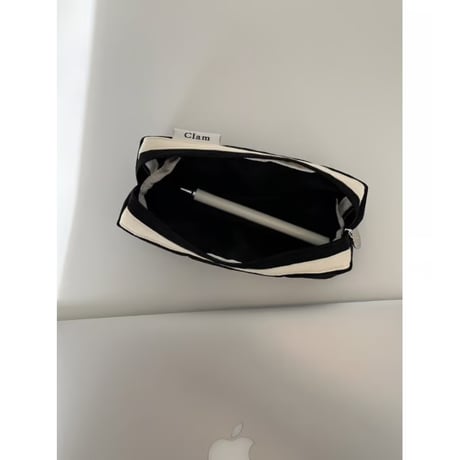 [Clam正規販売店] round pencilcase Quilting black