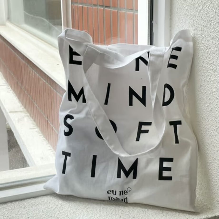 679e035a45c8a95145ab01c1