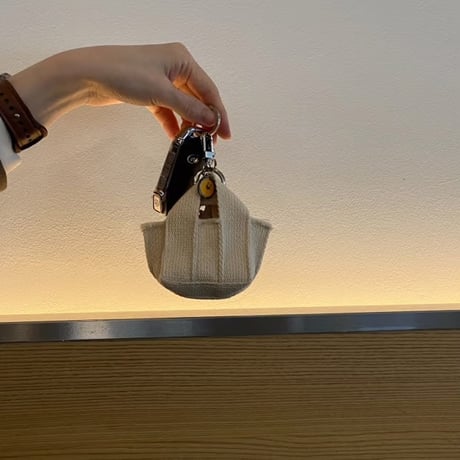[Finger] Mini Keyring Ivory
