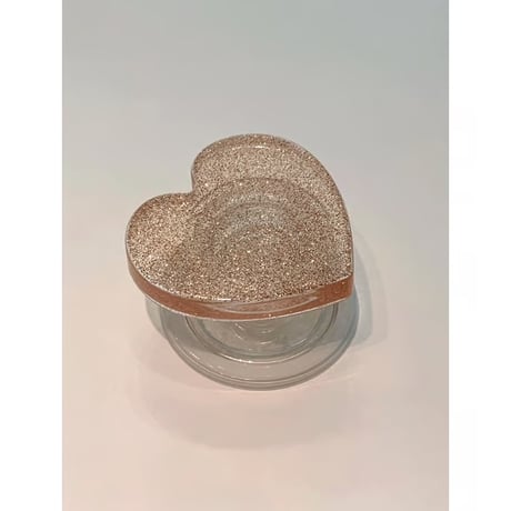 Gold Starlike Heart Resin Tok