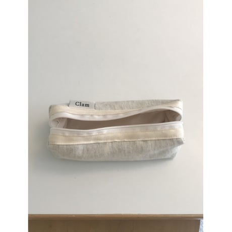 [Clam正規販売店] round pencilcase Oatmeal gray