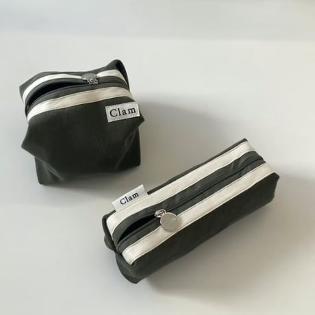 [Clam正規販売店] round pouch Khaki