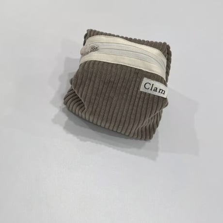 [Clam正規販売店] round pouch Corduroy grayish brown
