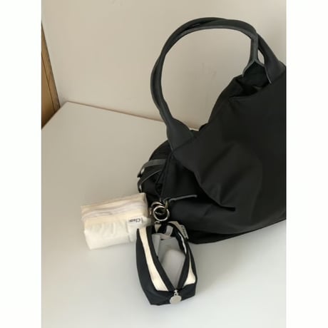 [Clam正規販売店] Mini keyring round pouch Quilting black