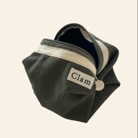 [Clam正規販売店] round pouch Khaki