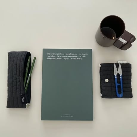 [Clam正規販売店] flat pencilcase Soft black