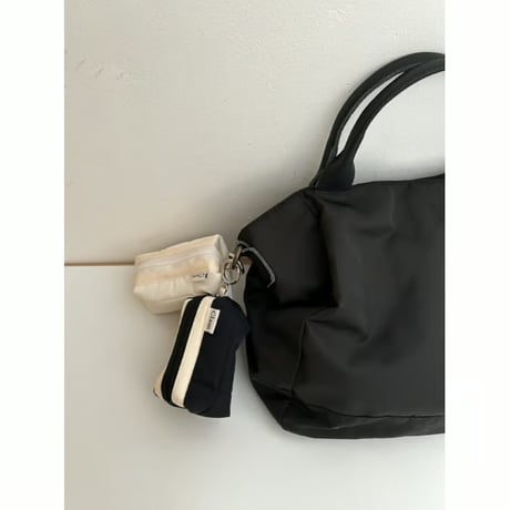 [Clam正規販売店] Mini keyring round pouch Quilting cream
