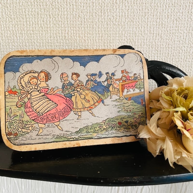 フランスアンティーク ドラジェボックス 喜びにあふれた古い紙箱 [a001