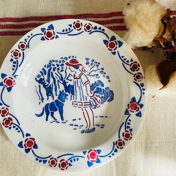 フランスアンティーク　ディネット　おままごと食器　赤ずきん　赤　スーピエール フランスアンティーク 赤ずきんちゃんのディネット [a004] | shanachie