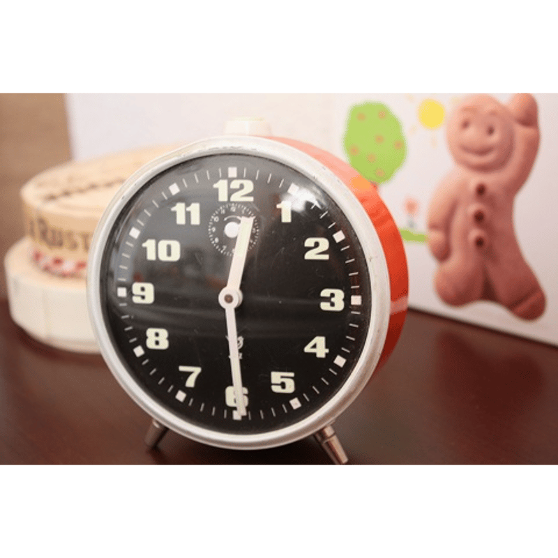 フランスアンティーク カチカチ時を刻むJazの 目覚まし時計 [h012