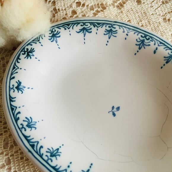 フランス ムスティエ窯の小さなプレート [a022] | shanachie