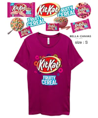 Kit Kat　FRUITY CEREAL　Tシャツ　S　マゼンダ　USA古着