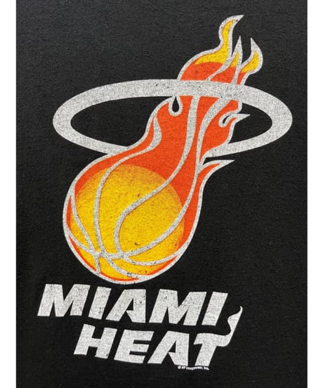 NBA　Miami Heat　Tシャツ　M　黒　USA古着