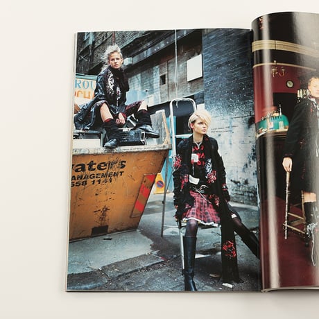KERA ケラ!  2001年12月号 古書 y2k PunkgothサイバーロリータＶ系デコラ vintage ストリートスナップ ファッション雑誌（ジャンク商品）