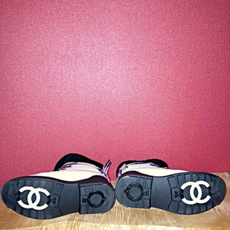 CHANEL シャネル スニーカー ブーツ ムートン