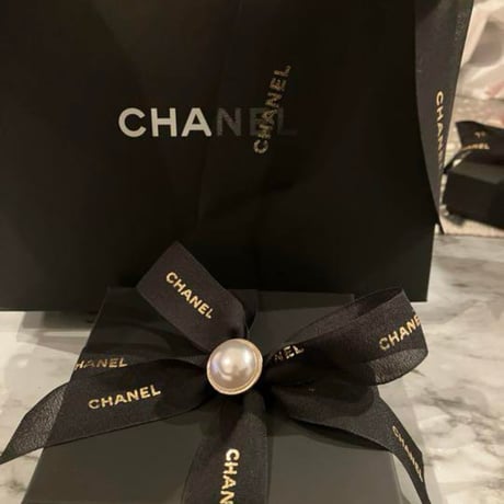 CHANEL  シャネル　バレッタ 限定ラッピング
