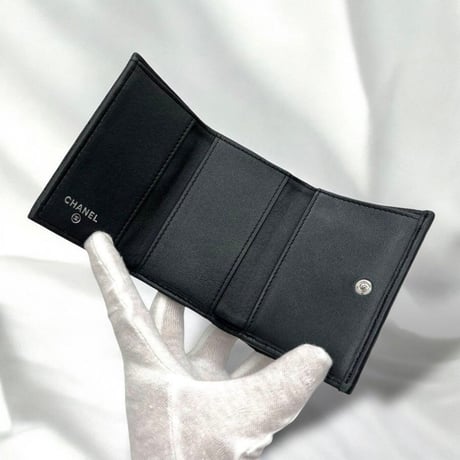 CHANEL  シャネル ソーブラック 3つ折り財布