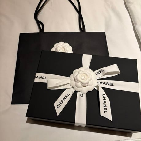 CHANEL  シャネル　チェーンウォレット ゴールド金具