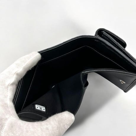 CHANEL  シャネル ソーブラック 3つ折り財布