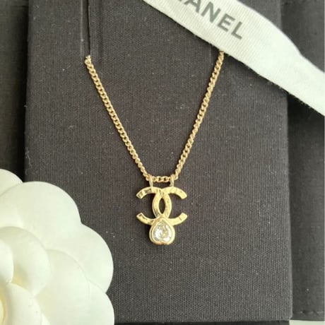 CHANEL  シャネル  ココマーク　ハート　クリスタル　ネックレス　シンプル