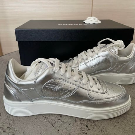 CHANEL  シャネル　スニーカー シルバー