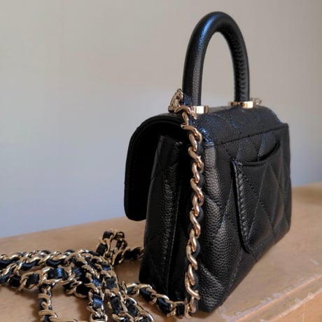 CHANEL  シャネル　ココハンドル　ミニミニ　キャビアスキン