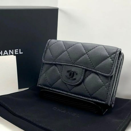 CHANEL  シャネル ソーブラック 3つ折り財布