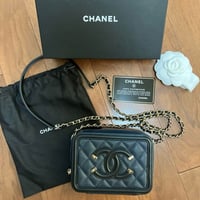 CHANEL シャネル ショルダーバッグ