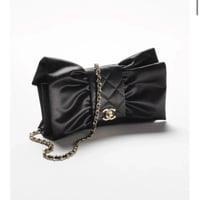CHANEL  シャネル リボン サテンバッグ チェーン クラッチバッグ