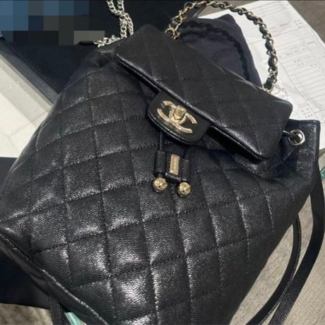 CHANEL  シャネル　リュック　キャビアスキン　黒
