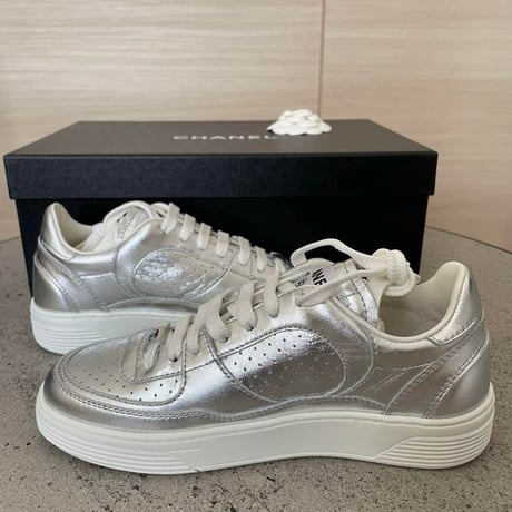 CHANEL  シャネル　スニーカー シルバー