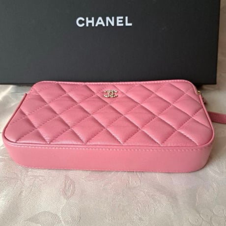 CHANEL  シャネル マトラッセ パール チェーンウォレット クラッチ