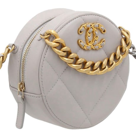 CHANEL シャネル 19 マトラッセ ショルダーバッグ