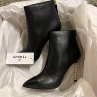 CHANEL  シャネル 36 本革 ショートブーツ