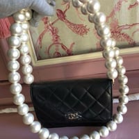 CHANEL  シャネル パール ショルダーバッグ