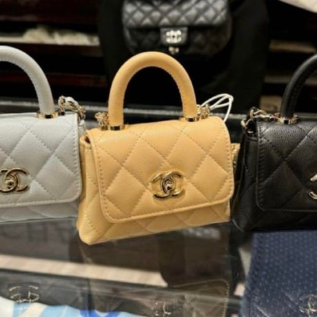 CHANEL シャネル 限定 エクストラミニ ココハンドル ホワイト バッグ