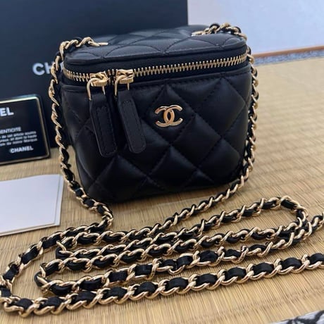 CHANEL シャネル ミニバニティ バッグ