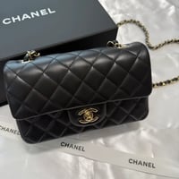 CHANEL  シャネル  ブラック マトラッセ ショルダーバッグ