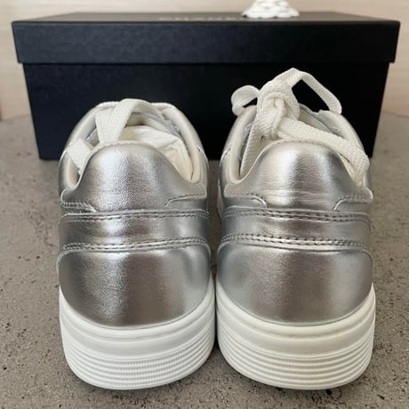 CHANEL  シャネル　スニーカー シルバー