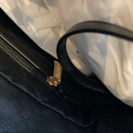 CHANEL  シャネル. 22 ミディアム ハンドバッグ