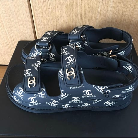 CHANEL シャネル スポーツサンダル ゴールドロゴ