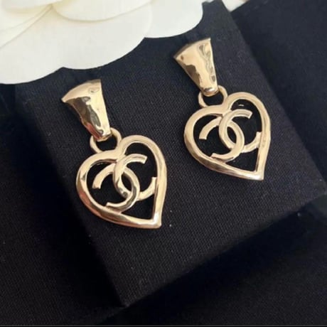 CHANEL  シャネル ハートピアス