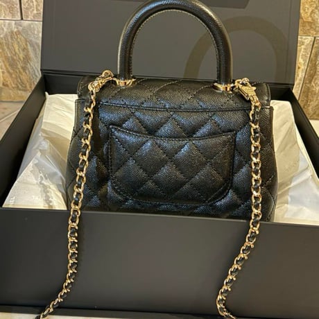 CHANEL  シャネル ココハンドル 19 バッグ
