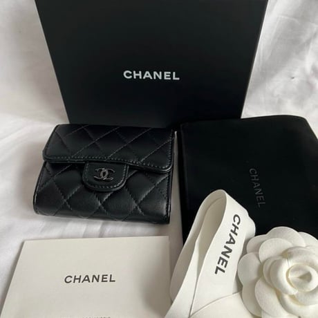 CHANEL  シャネル　折りたたみ財布　ソーブラック　オールブラック　レア